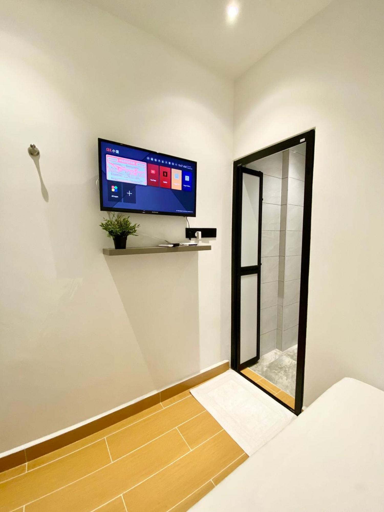 The 6N By Sky Hive Hotel George Town Exterior foto