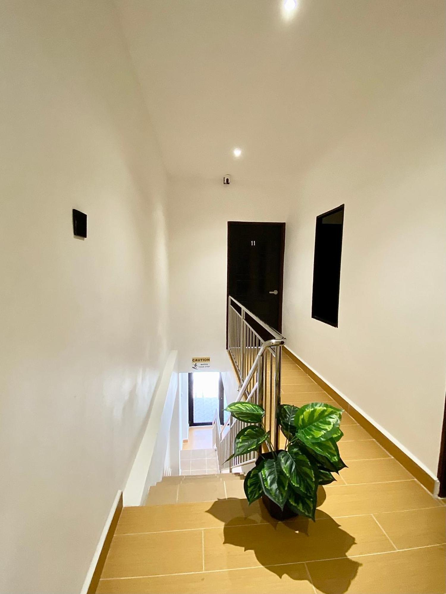The 6N By Sky Hive Hotel George Town Exterior foto